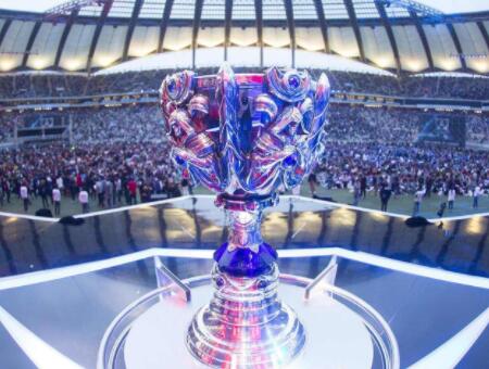 亚运电竞LOL项目集训合照公布：Uzi、Bsyy赫然在列